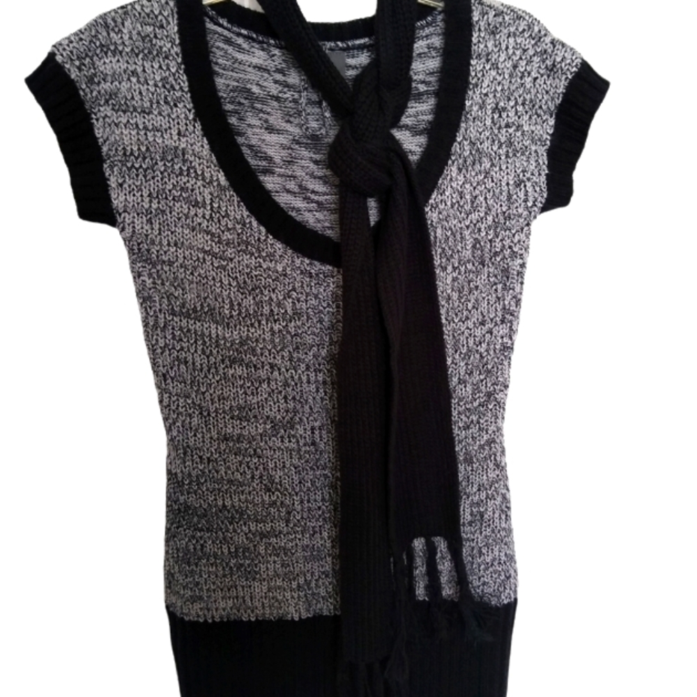 Dots dress, knit dress, two piece, black and gray, size large, RN# 93201